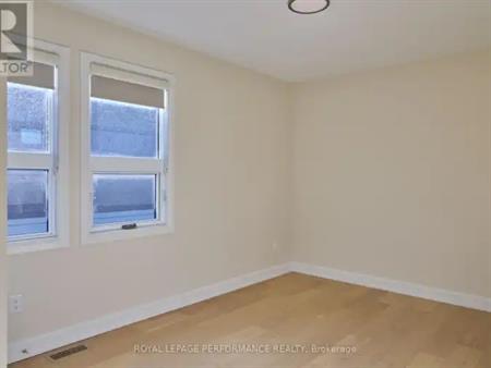 B - 417 TWEEDSMUIR AVENUE | B - 417 TWEEDSMUIR AVENUE, Ottawa