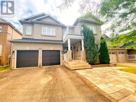 MAIN 114 RED RIVER CRESCENT | MAIN 114 RED RIVER CRESCENT, Newmarket
