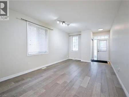 26 SPRINGSTEAD Avenue | 26 SPRINGSTEAD Avenue, Stoney Creek