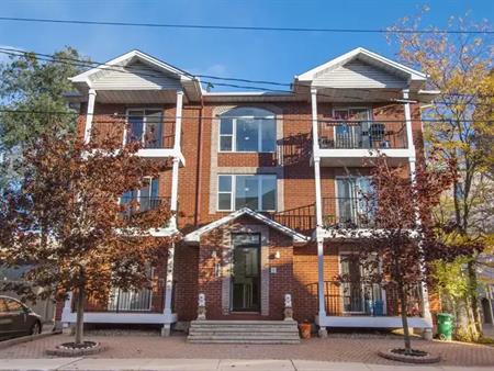 4 Armstrong Street - Unit 2 | 4 Armstrong Street, Ottawa