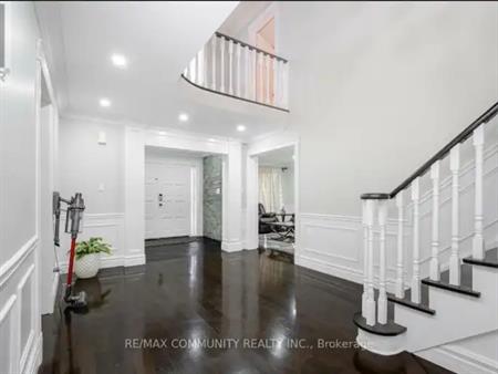 96 ZINNIA PLACE | 96 ZINNIA PLACE, Vaughan