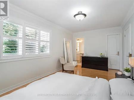 2228 HUMMINGBIRD WAY | 2228 HUMMINGBIRD WAY, Oakville