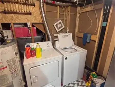 1884 QUESTA Unit# LOWER | 1884 QUESTA Unit# LOWER, Windsor