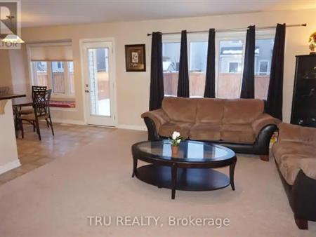 3225 RIVER ROCK AVENUE | 3225 RIVER ROCK AVENUE, Ottawa