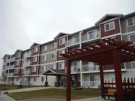 McConachie Place Apartments | 1031 McConachie Blvd NW, Edmonton