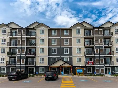 Courtview Landing | 1085 Court Avenue, Winnipeg