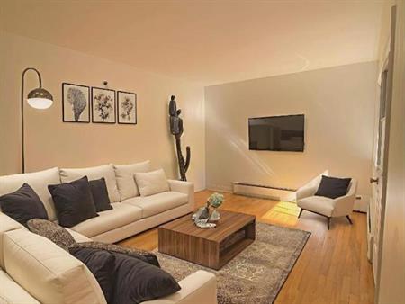 2 CH - 1 SDB - Montréal - $1,495 /mo