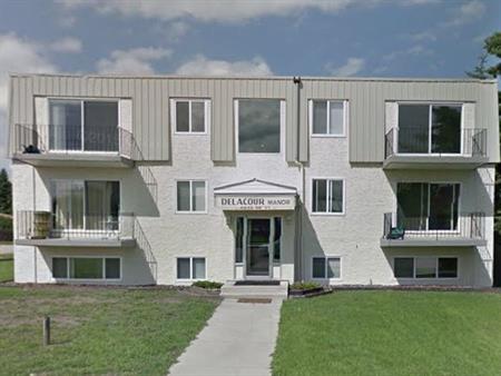 South facing 2 bedroom apartment on top floor | 4932 56 Street, Innisfail