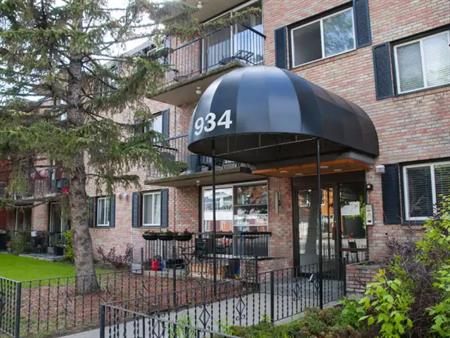 Open Concept 1 Bedroom Apartment in Sunnyside | 205 - 934 2 Avenue Northwest, Calgary