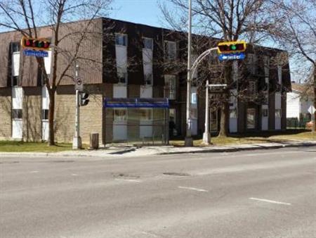 LAVAL, AUTIEUL- BEAU GRAND 5 ½ A LOUER ( Libre 1ier Novembre )