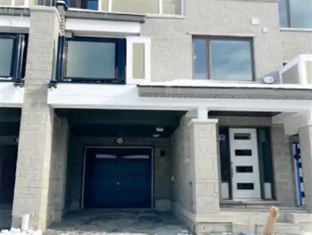 3327 THUNDERBIRD PROMENADE | 3327 THUNDERBIRD PROMENADE, Pickering