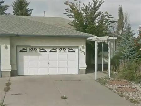 Newly Renovated Bright and Quiet 3-Bed, 3-Bath Bungalow Backing Onto a Park | 9971 178 Avenue Northwest, Edmonton