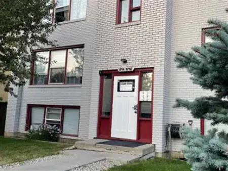 2-Bedroom Apartment in Forest Lawn, Calgary – Bright & Convenient Living | 301 - 1714 37 Street Southeast, Calgary