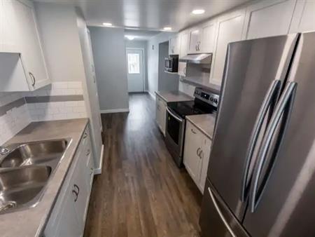 Fantastic Family Unit | 107 Lorelei Close NW, Edmonton