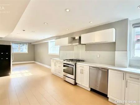 1-31 Wanita Road, Mississauga, Ontario L5G 1B3 | 31 Wanita Road, Mississauga