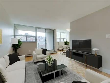 Robinson Place Apartments | 33 Robinson Street, Hamilton