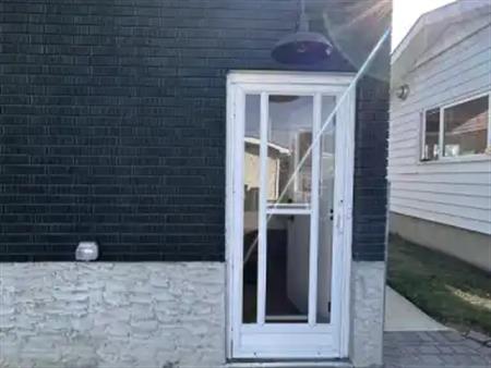 5612 140A Ave NW BSMT Edmonton, AB | 5612 140A Avenue Northwest, Edmonton