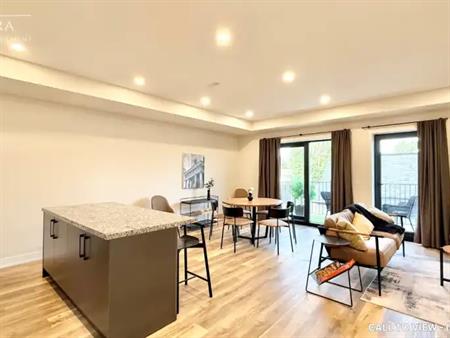 3-21 Batavia Ave, York, Ontario M6N 4A1 | 21 Batavia Avenue, Toronto