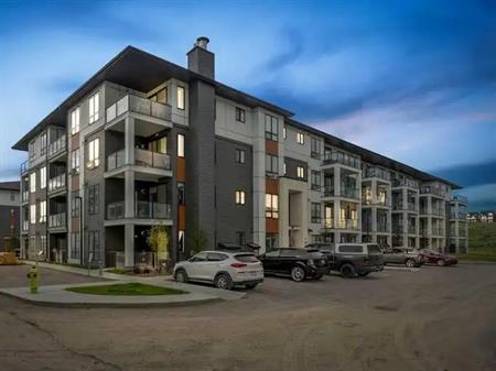 Top Floor, Corner Unit, 2 Bed - 2 Bath, Titled Underground Parking, Balcony! | 15 Sage Meadows Landing Northwest, Calgary