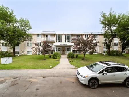 River Heights | 3312 105 Avenue Northwest, Edmonton