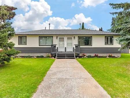 8111 Bowglen Crescent - Cozy Main Floor Duplex | 8111 - Bowglen Crescent NW, Calgary