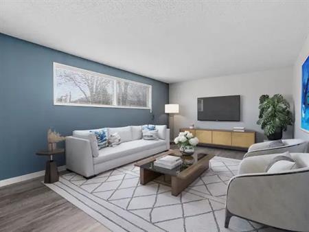 7815 103 Avenue | 7815 103 Avenue Northwest, Edmonton