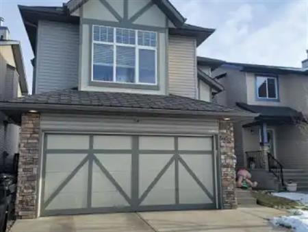 3 Bedrooms house in New Brighton- Calgary(Full house but  Basement not Included) | Calgary