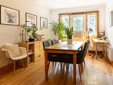 Appartement haut de gamme dans Villeray! À deux pas de la ligne bleue pour un accès rapide à l'UQAM ou l'Université de Montré