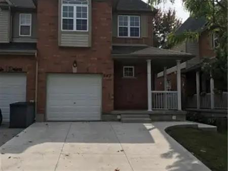 547 CHABLIS Drive | 547 CHABLIS Drive, Waterloo
