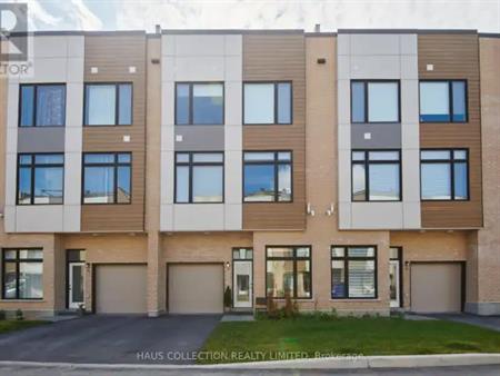 58 CHERRY BLOSSOM PRIVATE | 58 CHERRY BLOSSOM PRIVATE, Ottawa