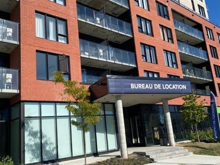 Condo Mostra Centropolis à louer