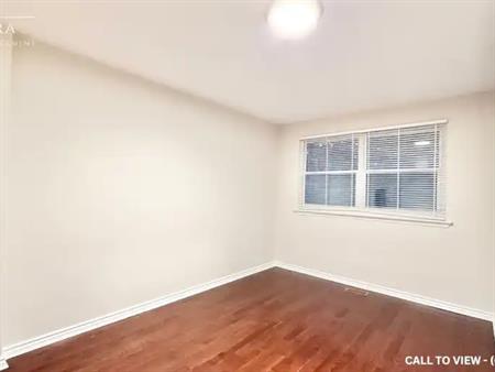 1-110 Emperor St, Ajax, Ontario L1S 1N2 | 110 Emperor Street, Ajax