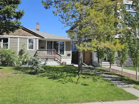 Very Large 2-Bedroom Legal Basement Suite - Great Location! | 3308 38 Street Southwest, Calgary