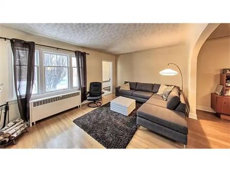 Charming Bungalow In Rosedale | 1421 6 ST NW CALGARY, Calgary