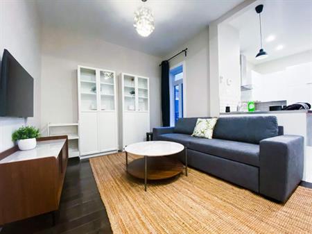 1 CH - 1 SDB - Montréal - $2,000 /mo