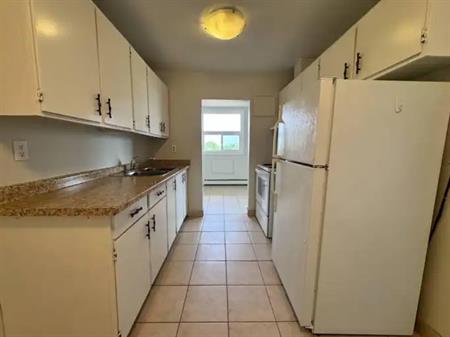 607- 200 London Road- 50% discount on one month’s rent | 200 London Road, Sarnia
