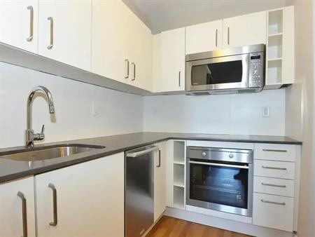 230 Oak Street | 230 Oak Street, Toronto