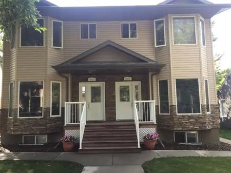Nice 3 bedroom ,2.5 bath in Ritchie | 9621 79 Ave NW, Edmonton