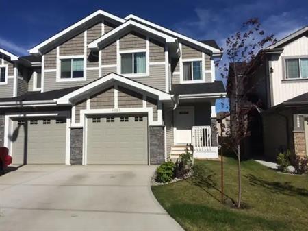 1450 SQFT 3-bedroom Duplex in South Edmonton! | 4323 Annett Common SW, Edmonton