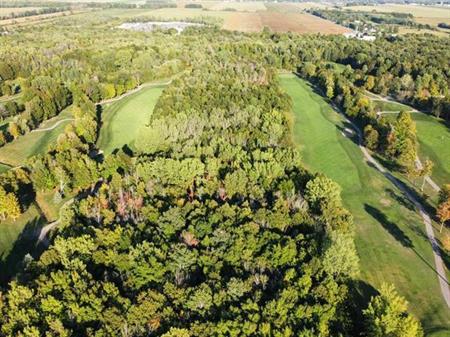 Montérégie (St-Jean-sur-Richelieu) : Terre à bois de 10,13 acres