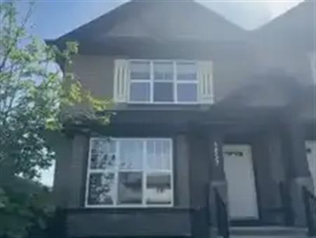 (PN 1201) Clean 2 Story Duplex in Walker Summit! | 1057 Watt Promenade SW, Edmonton