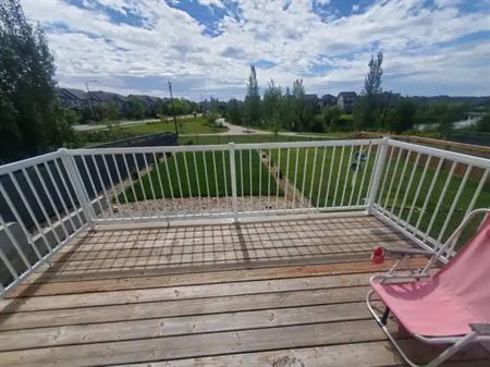1405 Darby Green SW Edmonton, AB | 1405 Darby Green Southwest, Edmonton