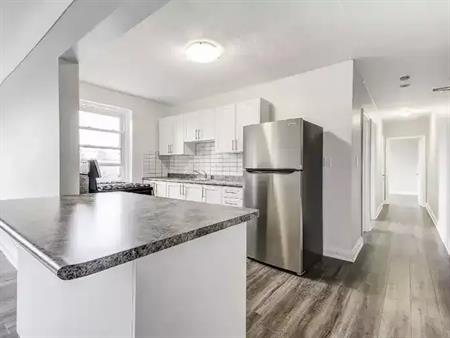 1 MONTH FREE - Fully renovated 2 bedroom on the brow of the escarpment with ALL utilities included | 385 Concession Street, H