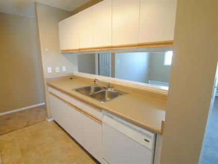 11620 9A Avenue Northwest #201 , Edmonton, Alberta, Canada, T6J 7B4 | 11620 9A Avenue Northwest, Edmonton