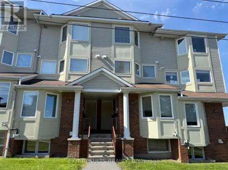 4 - 1400 WILDBERRY COURT | 4 - 1400 WILDBERRY COURT, Ottawa