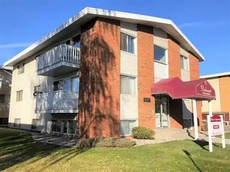 Everything You Need ! | 11640 124 Street, Edmonton
