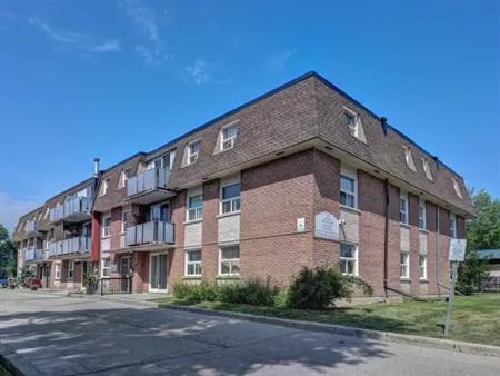 Hincks Street Apartments | 108, 116, 124, 132, 140 & 148 Hincks St., New Hamburg