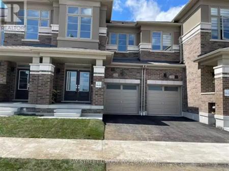 3126 SIDELINE 16 | 3126 SIDELINE 16, Pickering