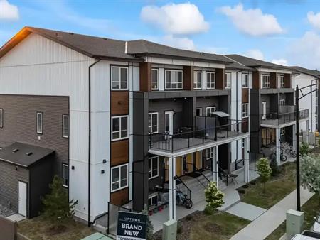 2-3 Bed Heritage Valley Heights Townhomes | 1250 PODERSKY WYND SW, Edmonton