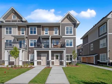 STUNNING TOWNHOUSE IN CRANSTON'S RIVERSTONE | 859 - 859 Cranston Avenue Southeast, Calgary